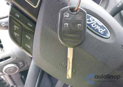 2016 Ford Focus Se z USA, uszkodzony, nr VIN 1FADP3K22GL357093